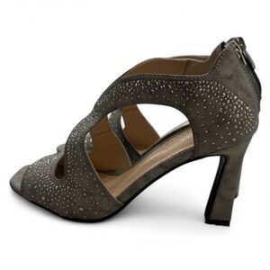 Adrienne Vittadini Gray Elegant Heels